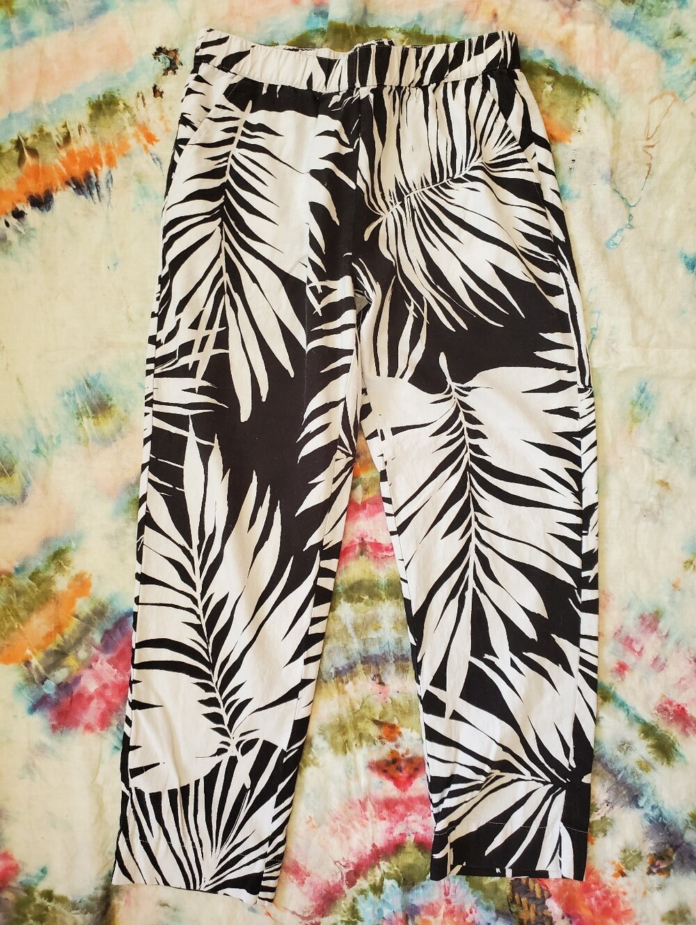 Who What Wear Linen Blend Black And White Palm Leaf Cropped Pants